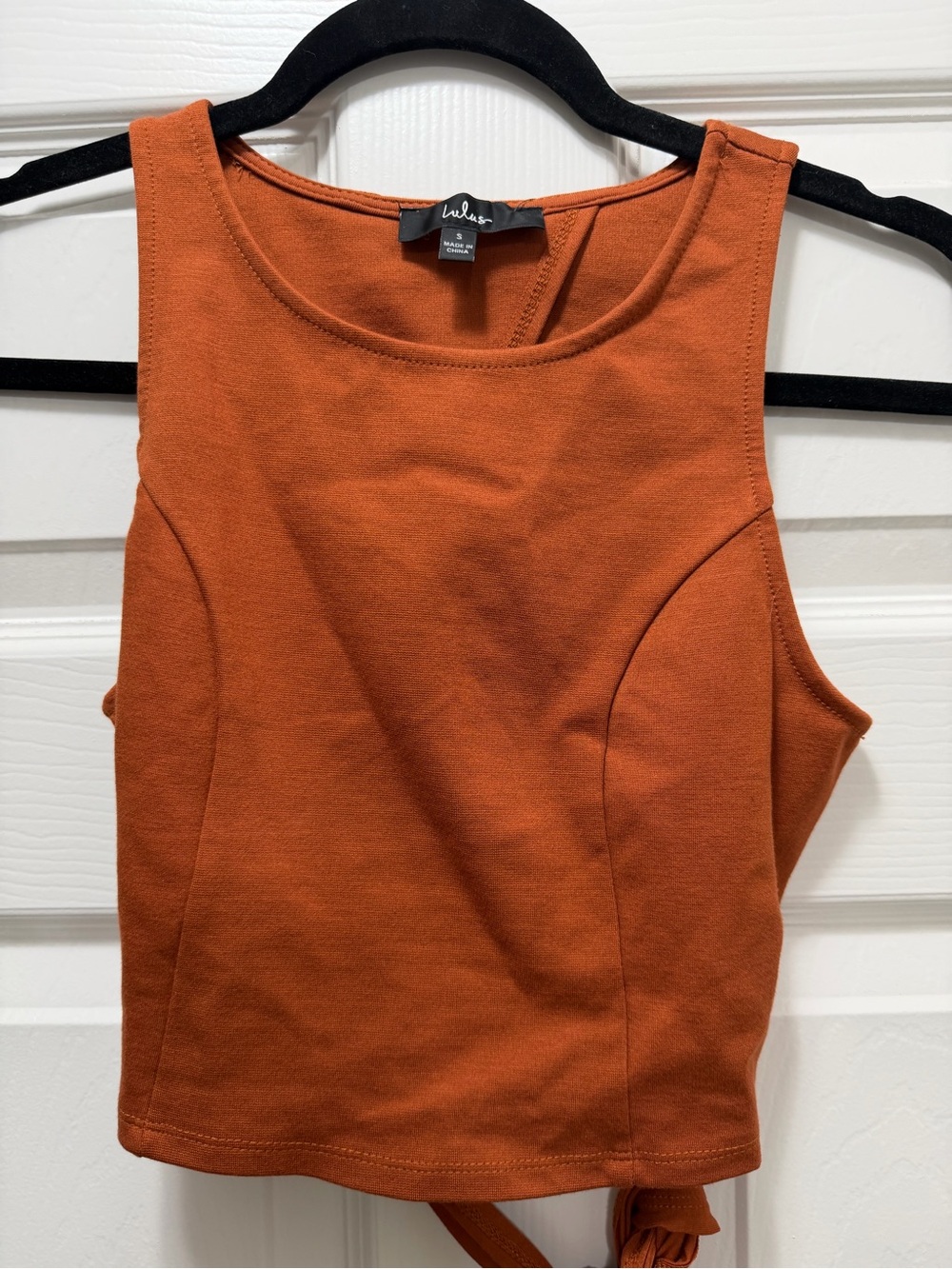 Rust Tie-Back Cropped Tank Top - Women's